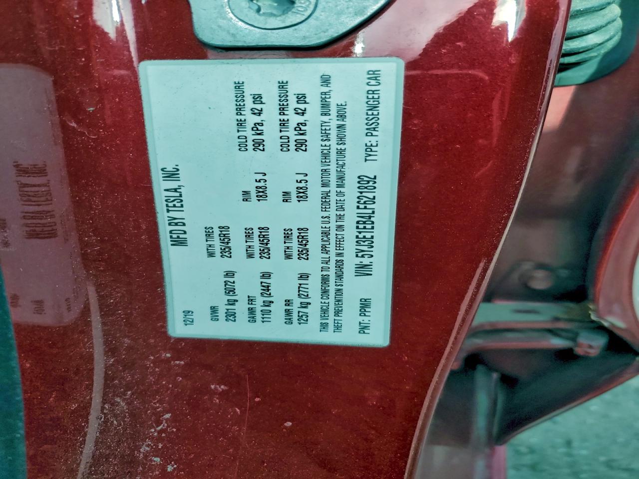 Tesla Model 3 Image 9