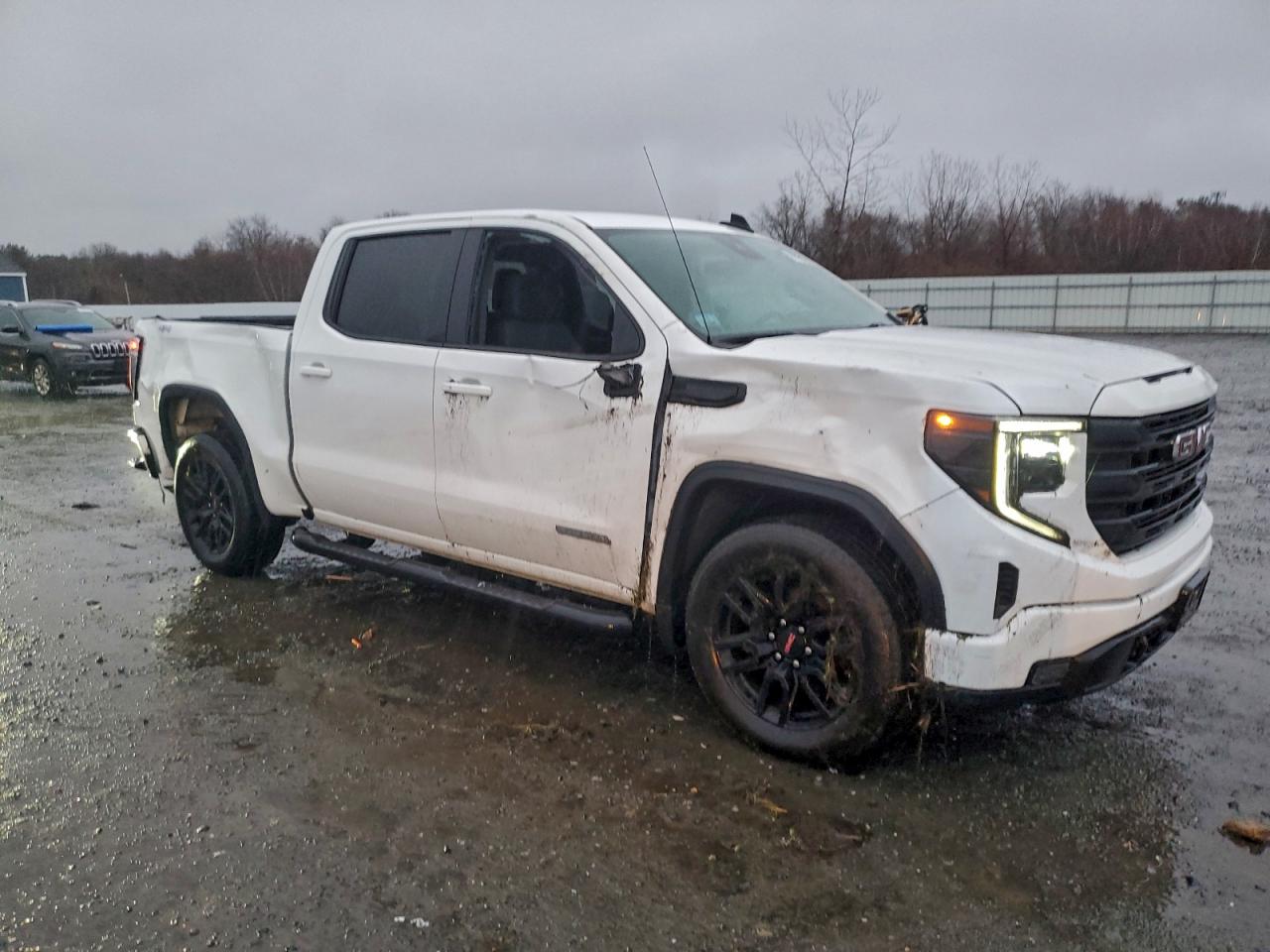 GMC Sierra K1500 Elevation-l Image 6
