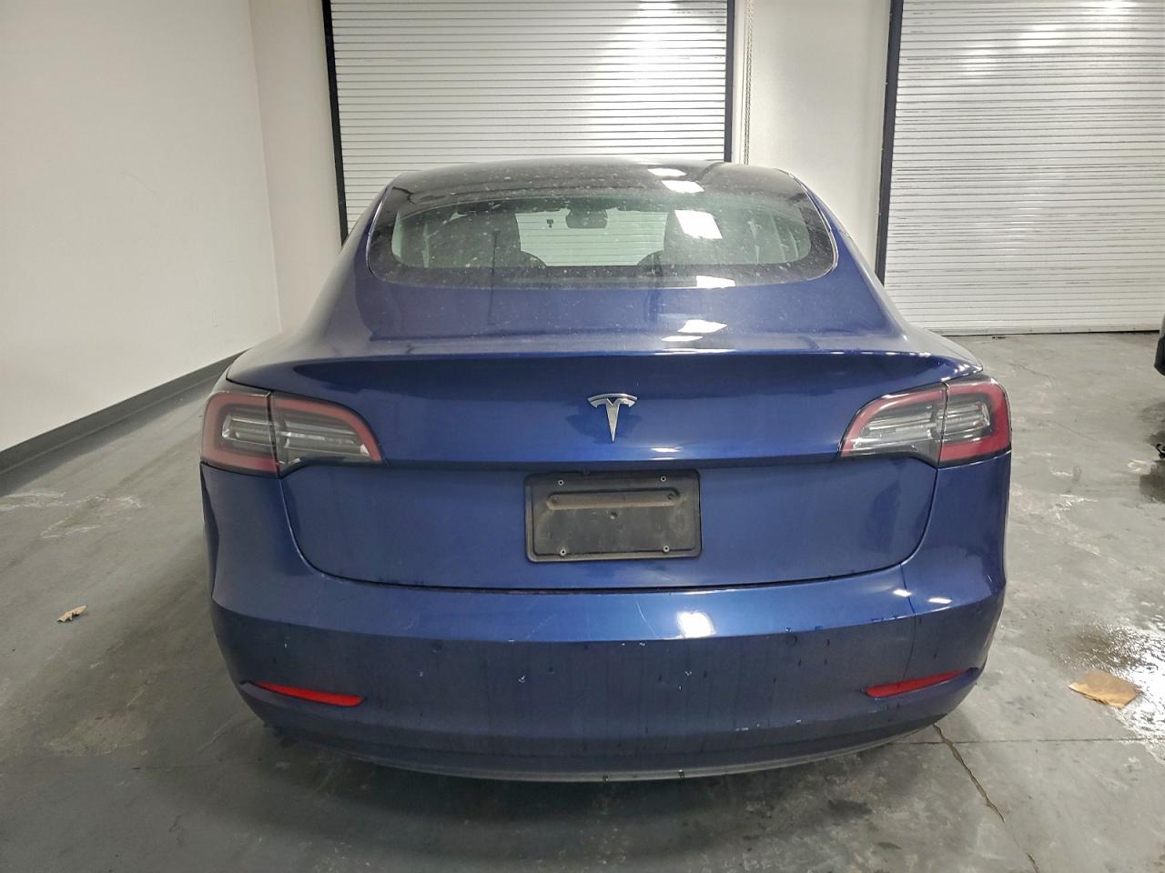 Tesla Model 3 Image 2