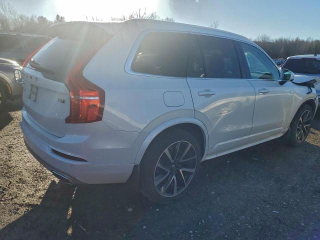 Volvo XC90 T6 Momentum Image 4