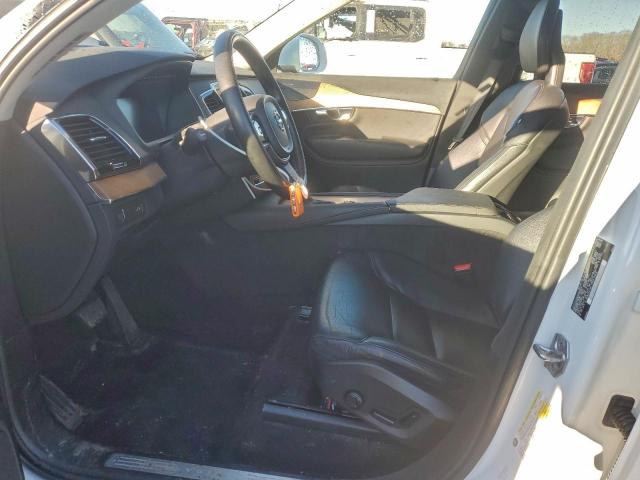 Volvo XC90 T6 Momentum Image 8