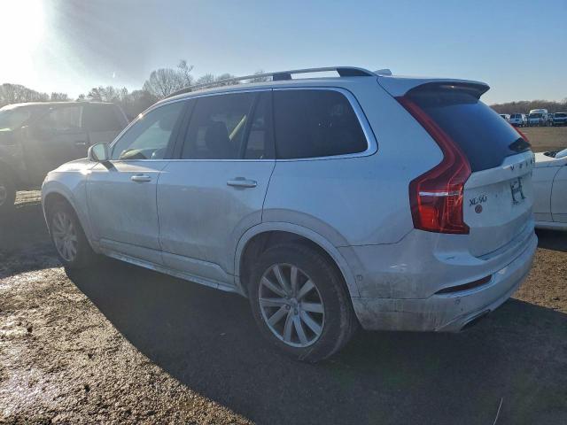 Volvo XC90 T6 Image 12