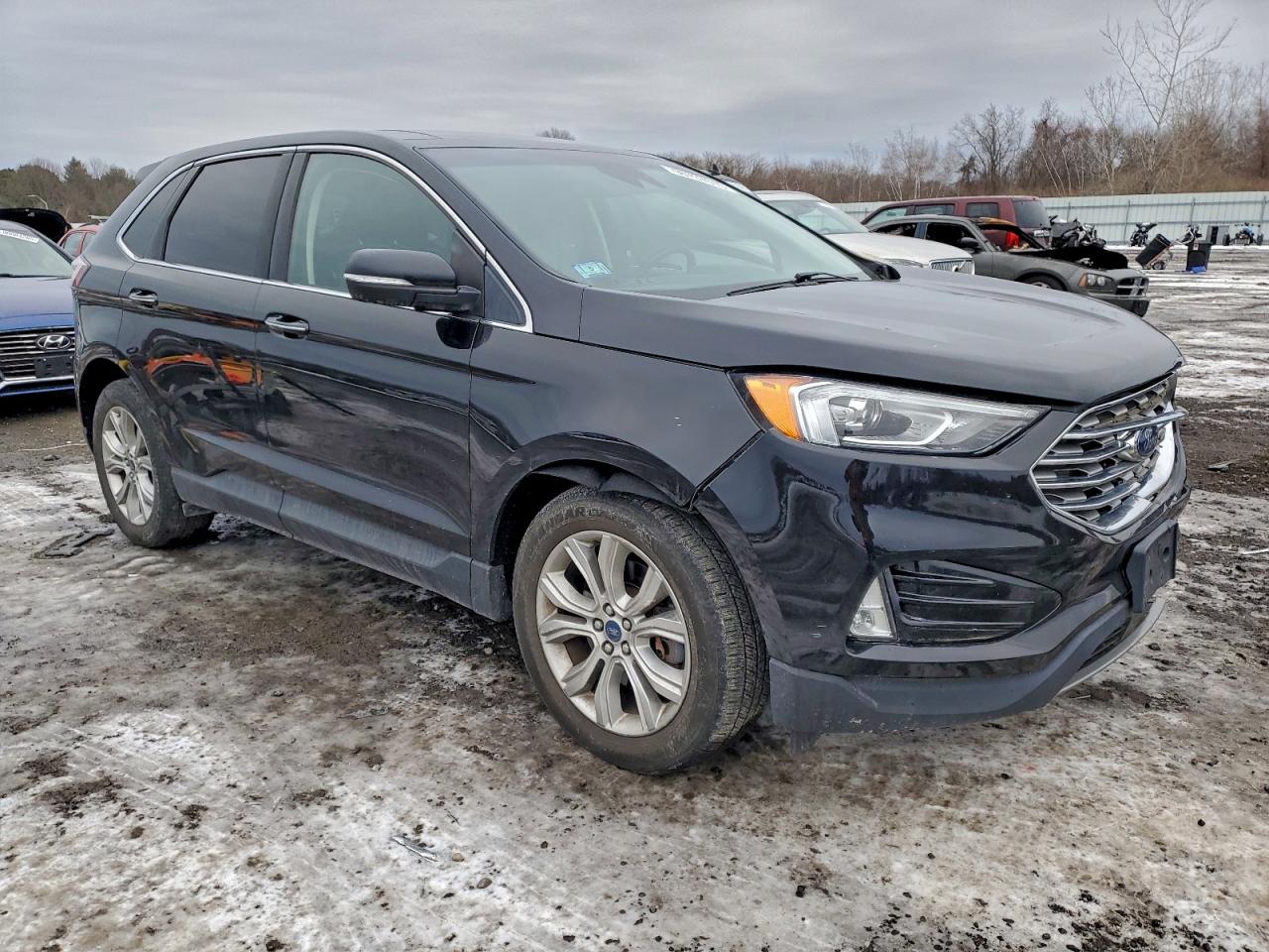Ford Edge Titanium Image 12