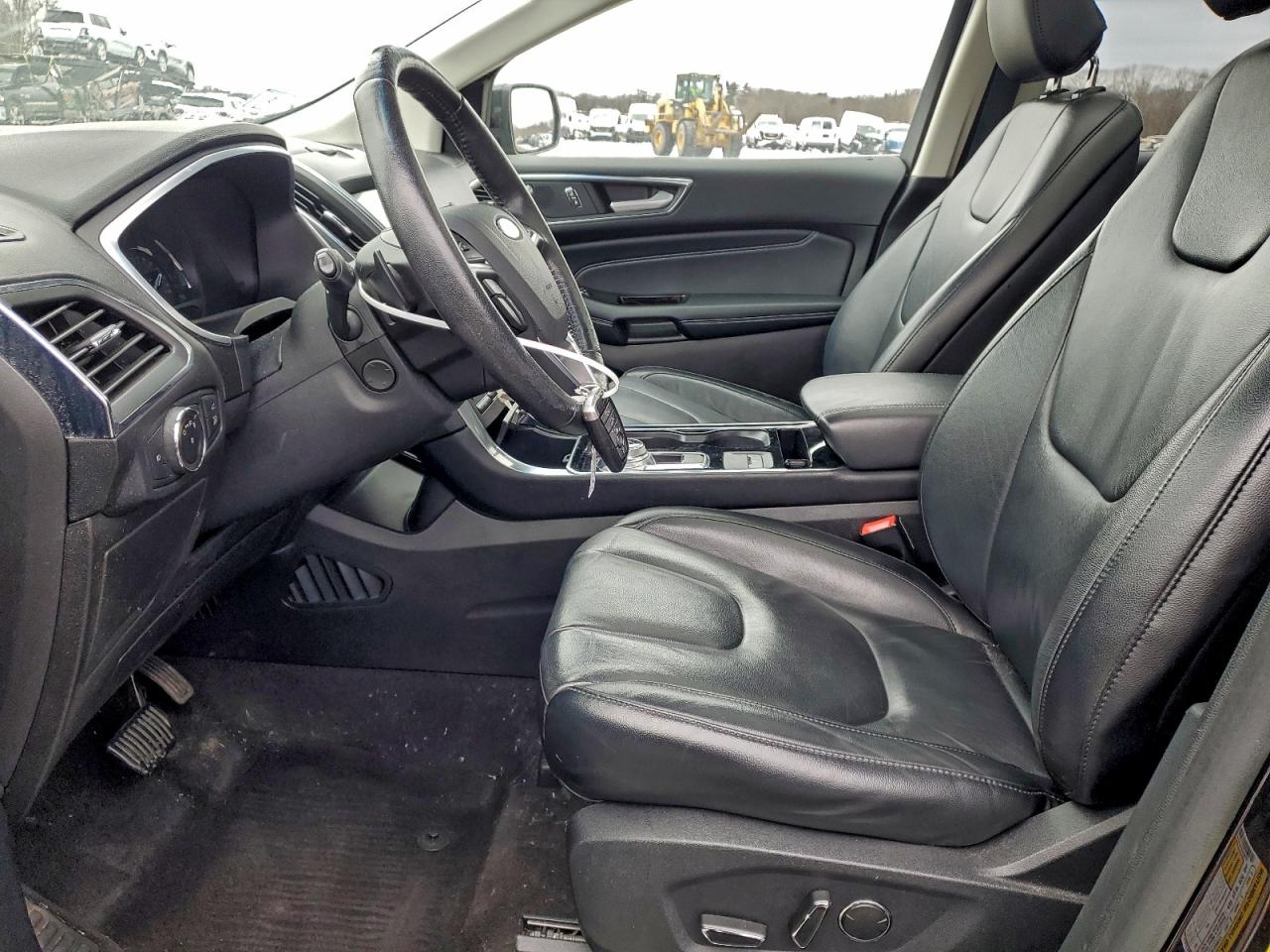 Ford Edge Titanium Image 5