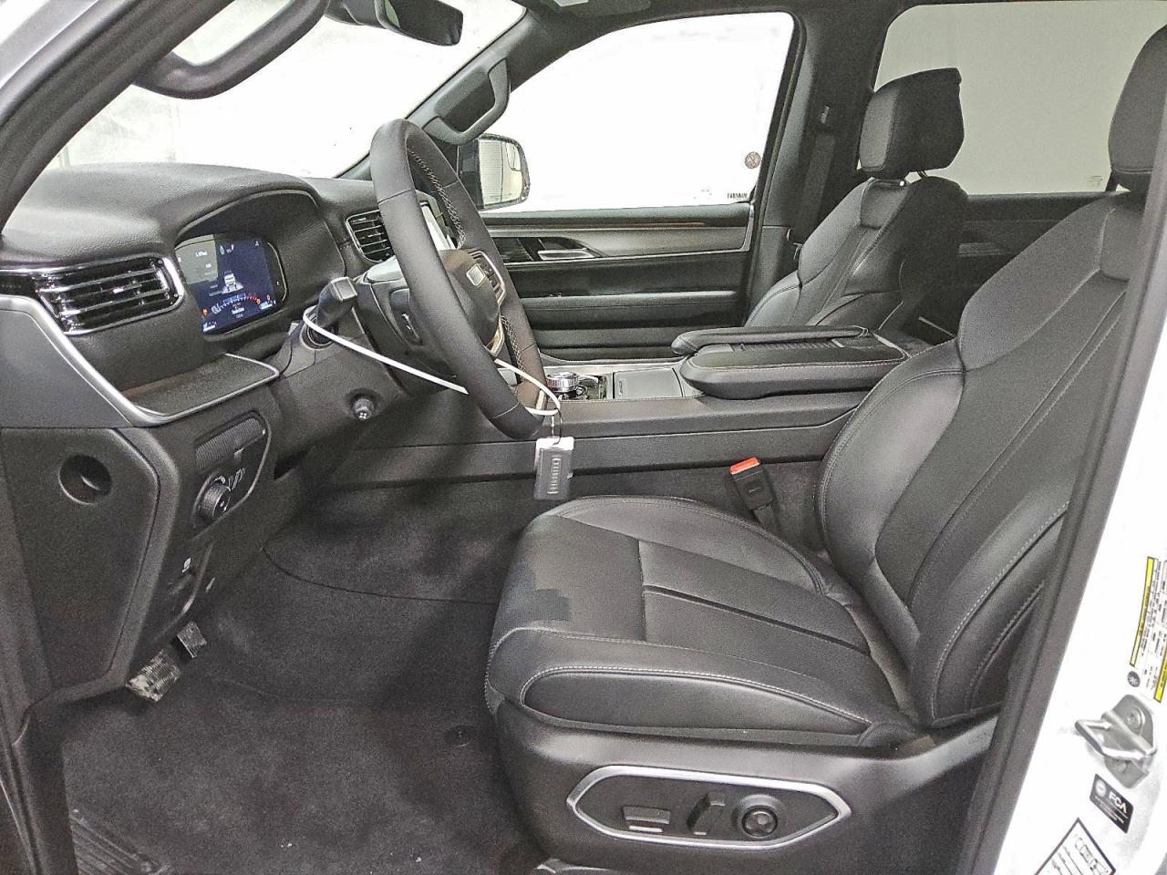 Jeep Wagoneer L Series Ii Image 8