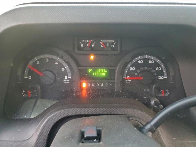 Ford Econoline E450 Super Duty Cutaway Van Image 9