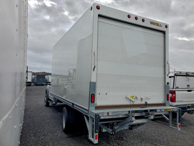 Ford F-450 Super Duty Image 2