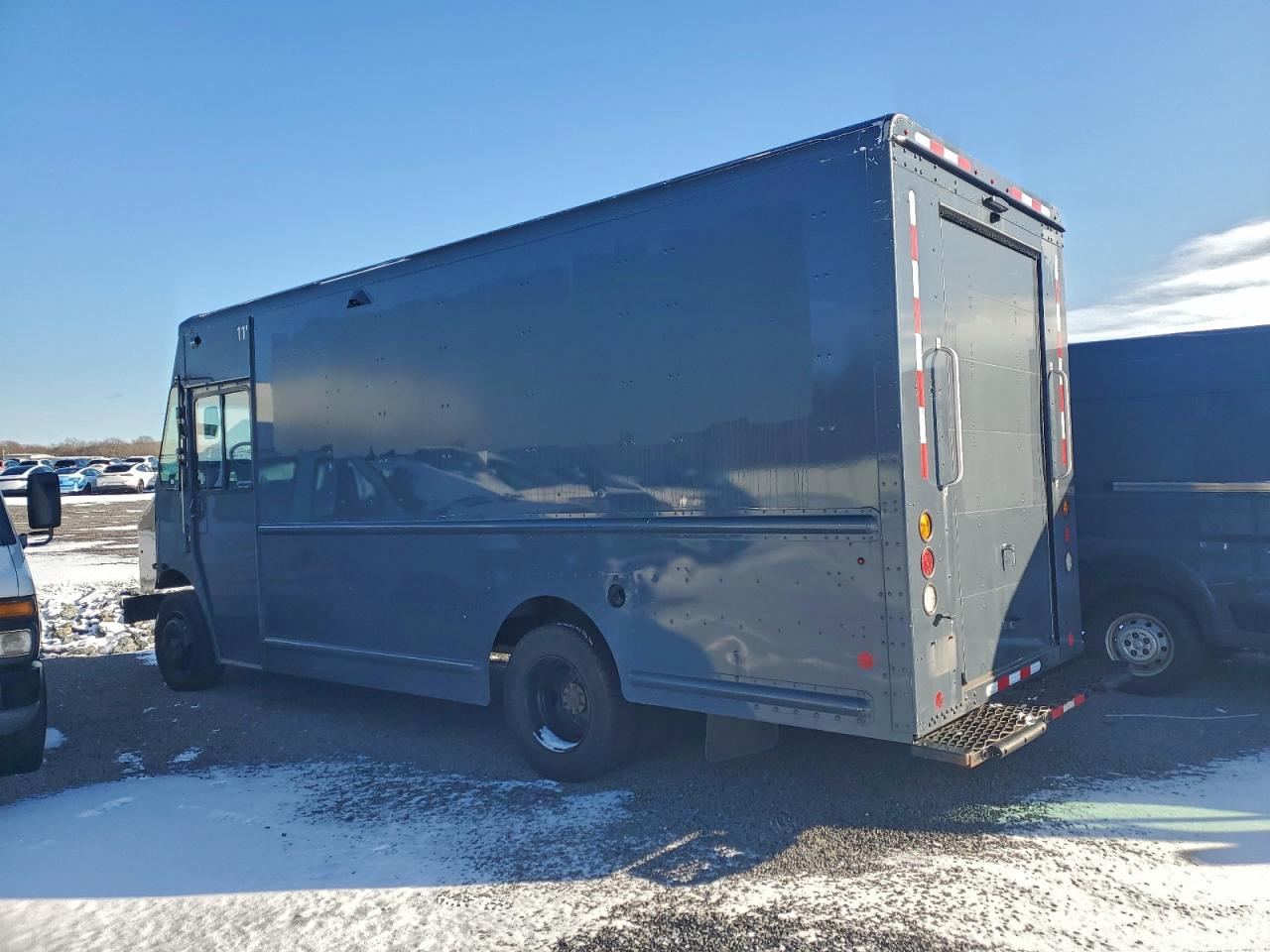 Freightliner Mt45 M Line Walk-in Van Image 4