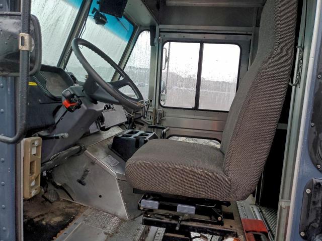 Freightliner Mt45 M Line Walk-in Van Image 5