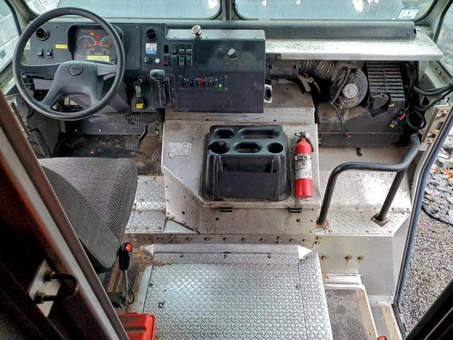Freightliner Mt45 M Line Walk-in Van Image 12