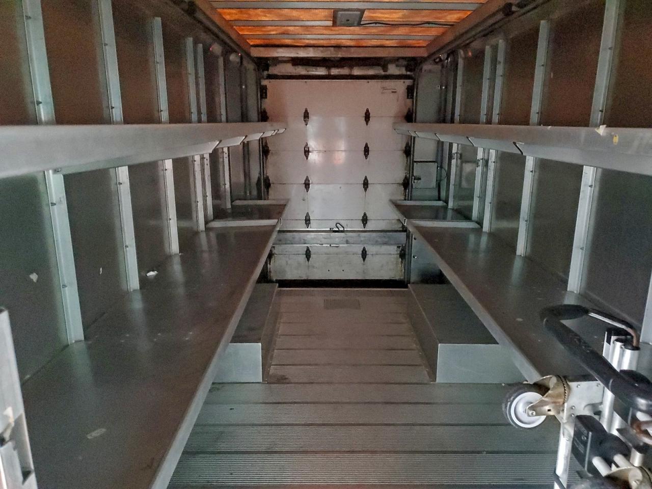 Freightliner Mt45 M Line Walk-in Van Image 9