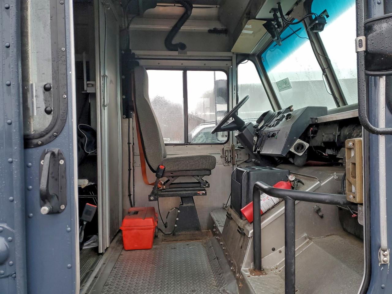Freightliner Mt45 M Line Walk-in Van Image 10