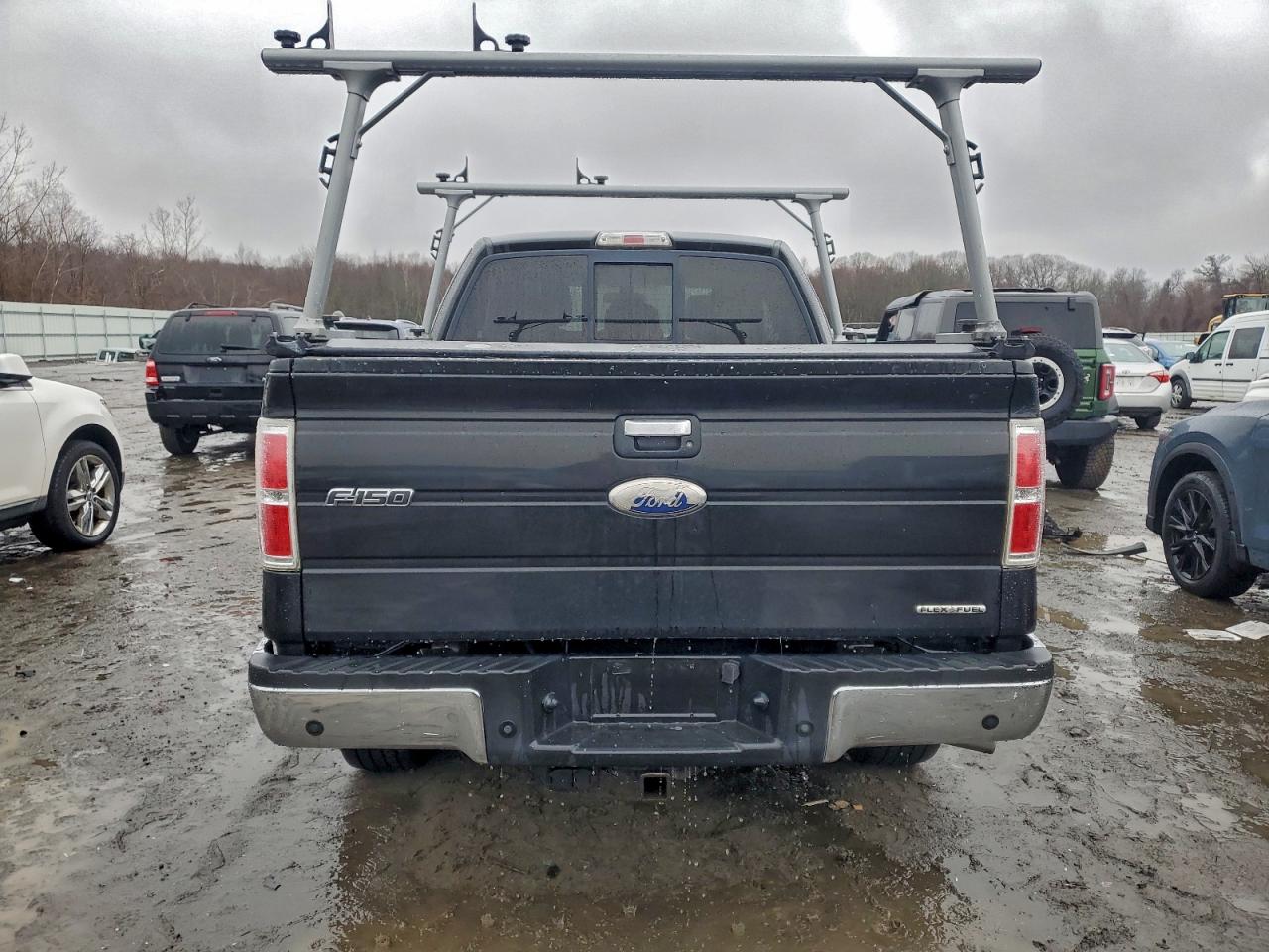 Ford F-150 Super Cab Image 10