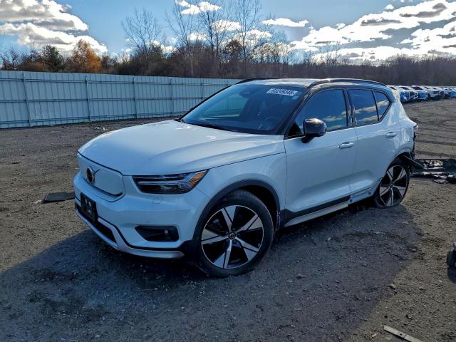  Salvage Volvo XC40