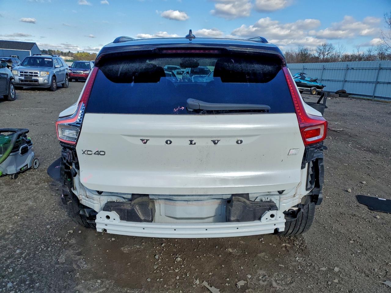 Volvo XC40 Recharge Image 6