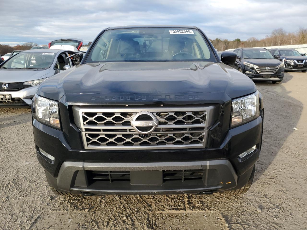Nissan Frontier S Image 4