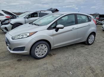  Salvage Ford Fiesta