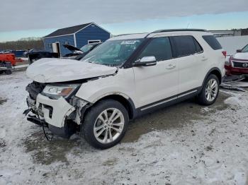  Salvage Ford Explorer