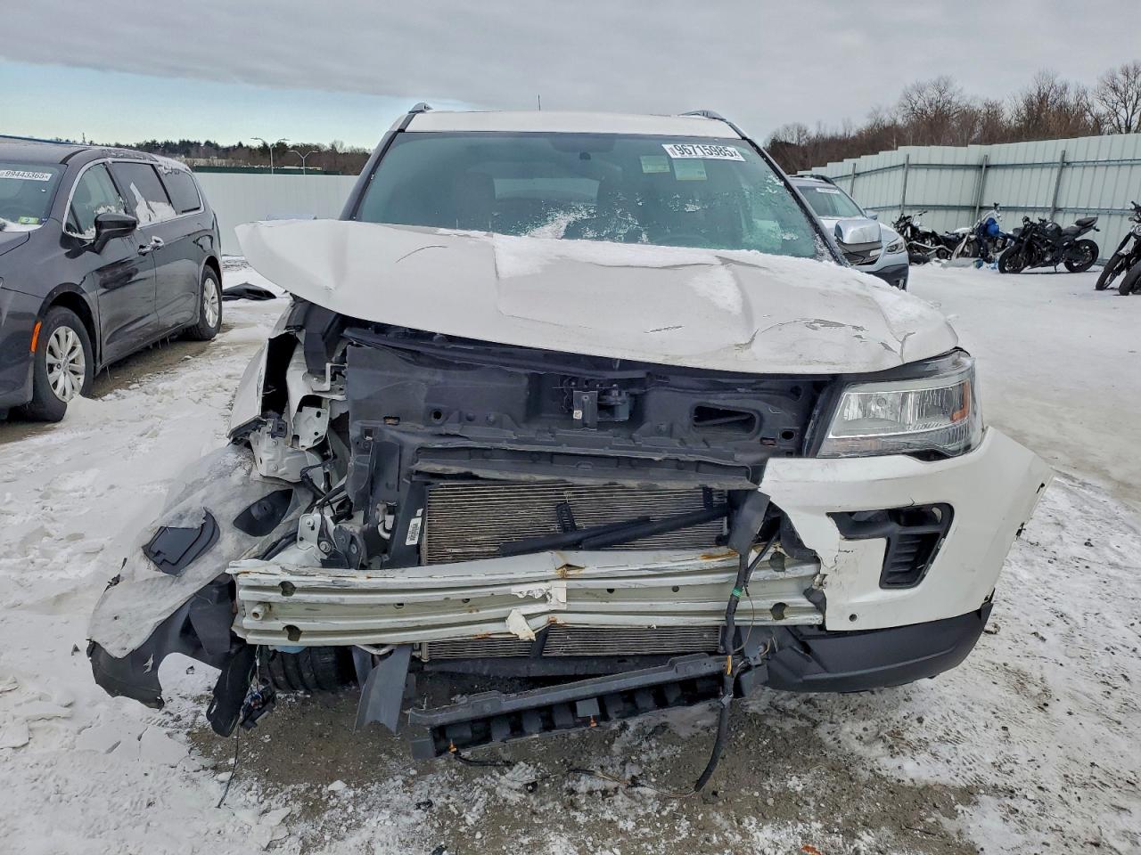 Ford Explorer Xlt Image 4