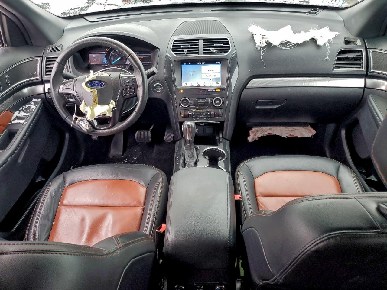 Ford Explorer Xlt Image 11