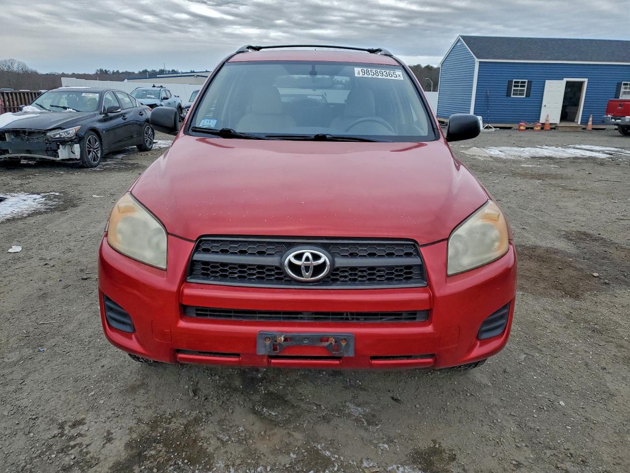Toyota RAV4 Image 3