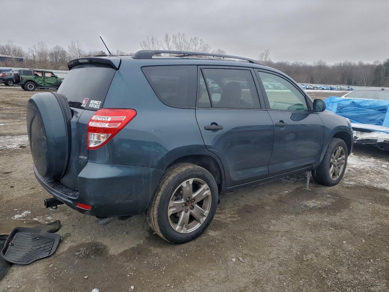 Toyota RAV4 Image 3