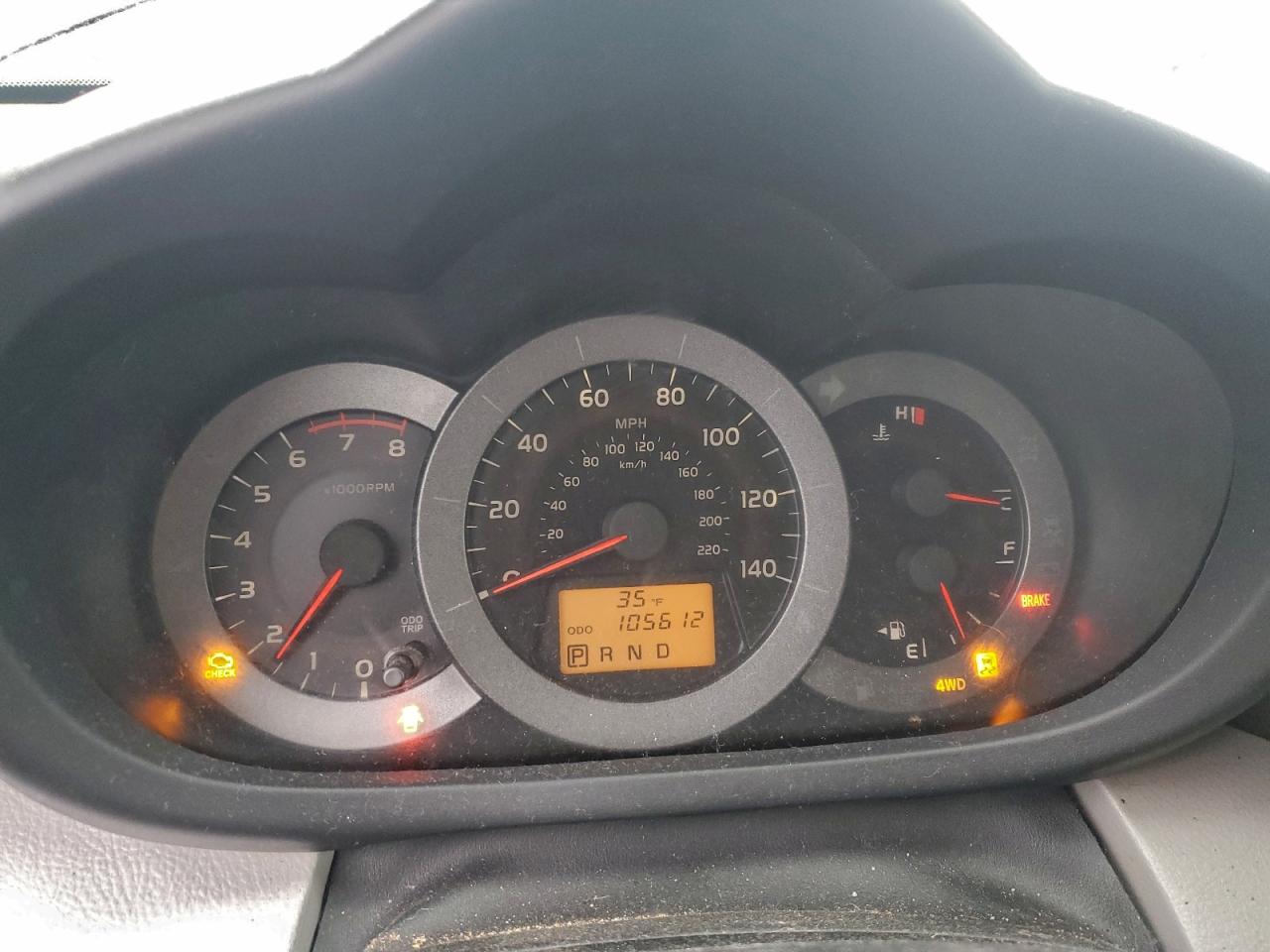 Toyota RAV4 Image 11