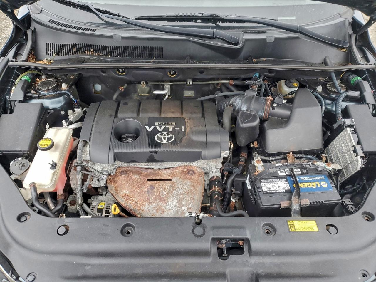 Toyota RAV4 Image 10