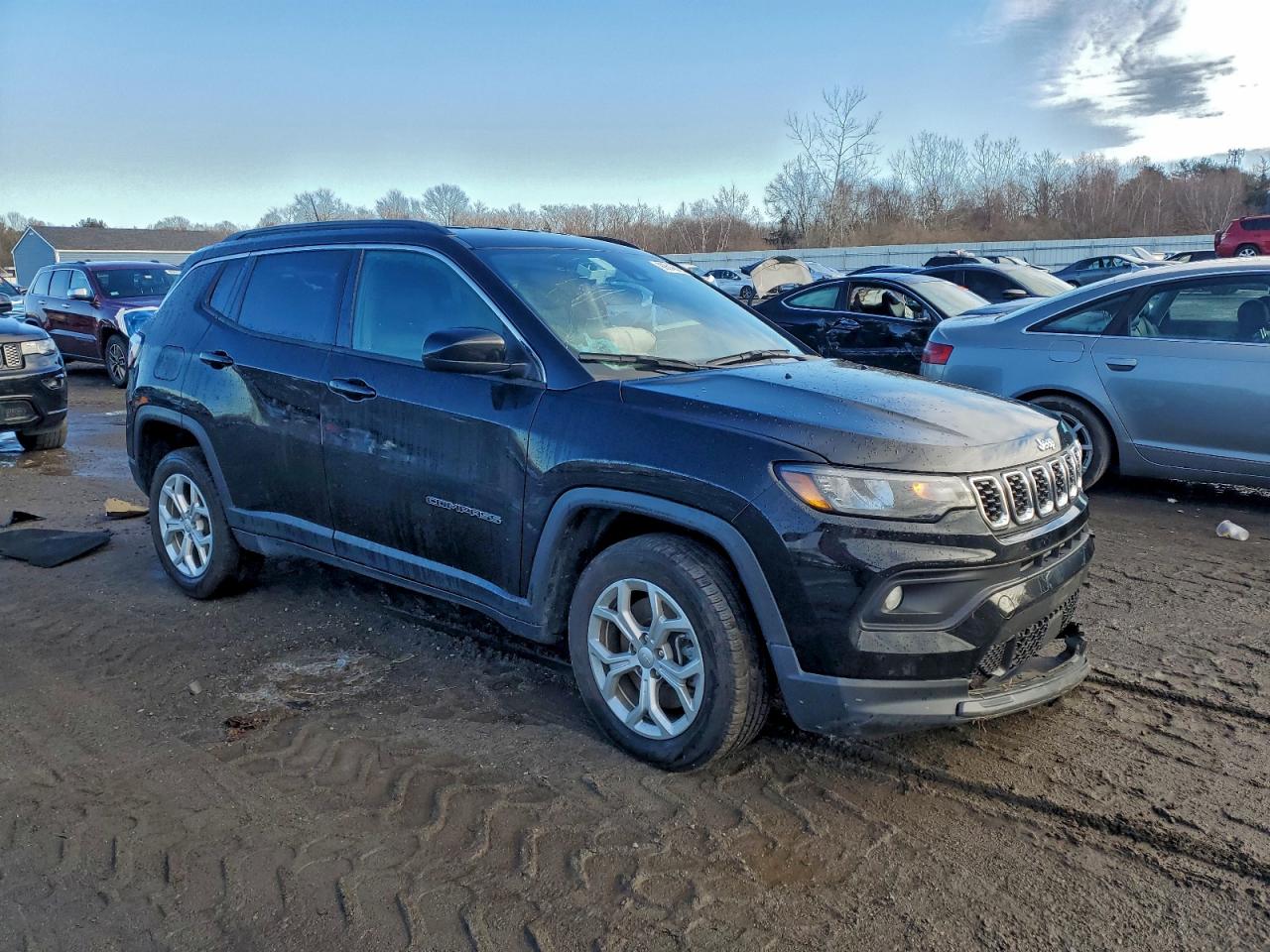 Jeep Compass Latitude Image 5