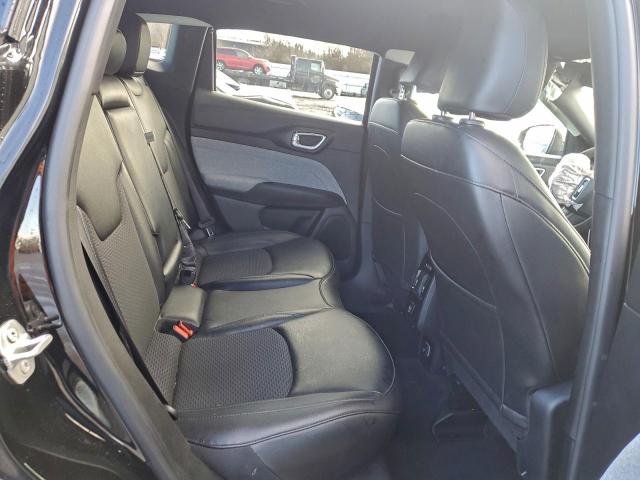 Jeep Compass Latitude Image 10