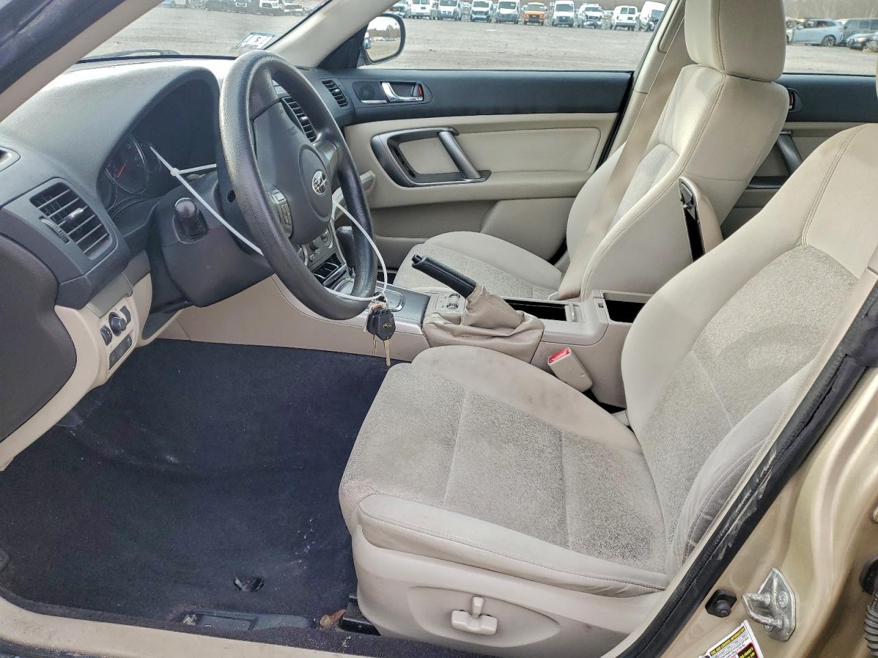 Subaru Outback 2.5i Image 3