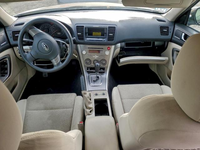 Subaru Outback 2.5i Image 5